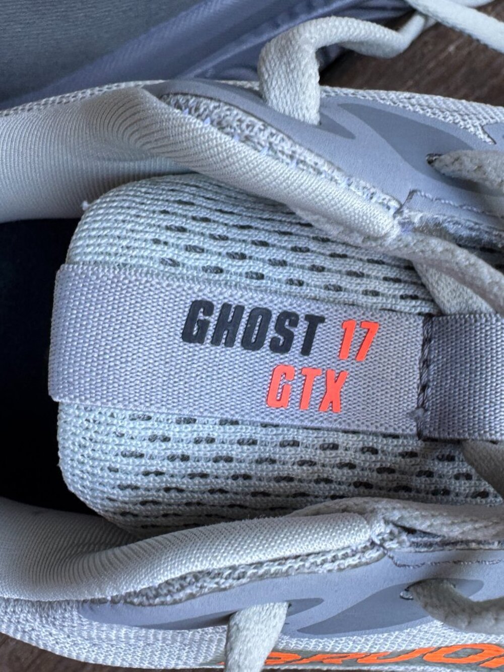 BROOKS Ghost 17 GTX Smoke-Primer Gray-Orange Running Shoes in Men's 9.5 - Picture 9 of 14